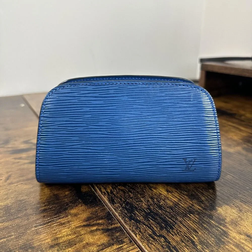 Louis Vuitton Epi Clutch Bag Womens Small Blue Leather France Cosmetic Pouch